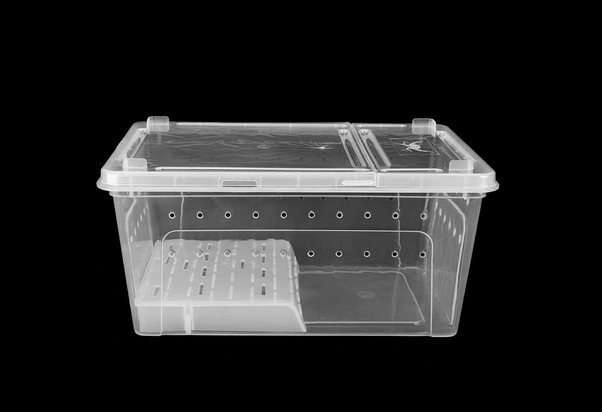 pojemnik-hodowlany-breeding-box-z-platforma-19-cm